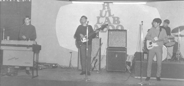 Bluze Hullabaloo Club